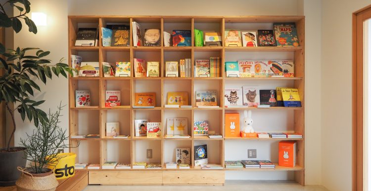 本屋のない地域で人と本が出合える場所 「地域の本棚　芦北町松下組」をオープン
